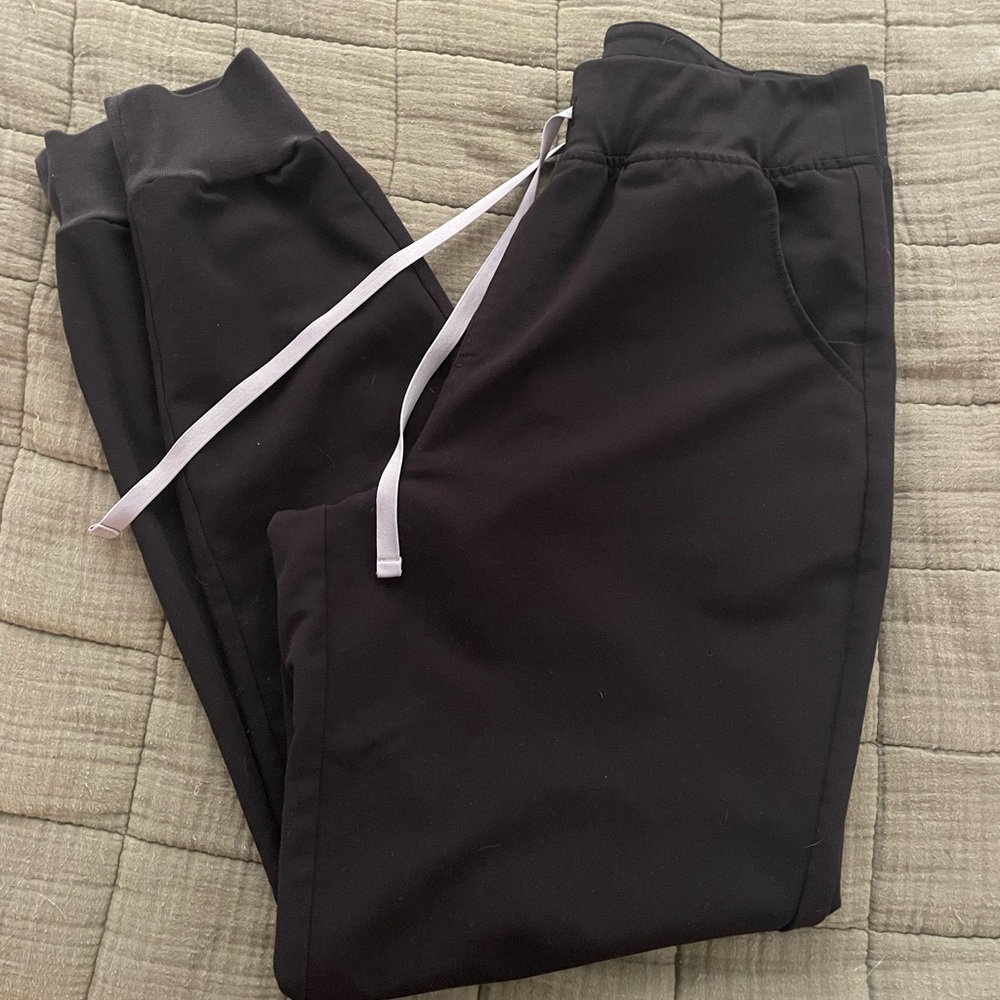Scrub pants